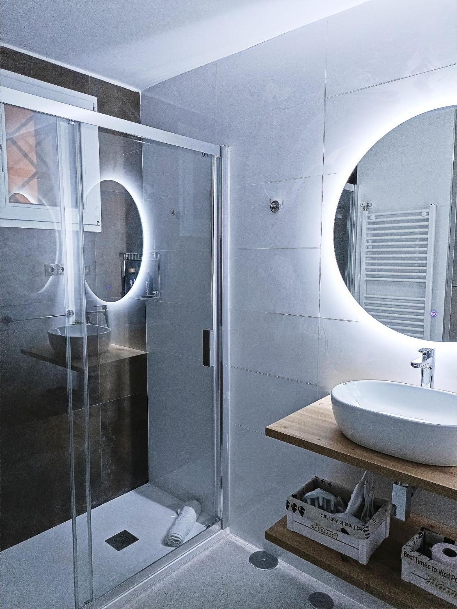 Violeta Suite Madrid Bagian luar foto