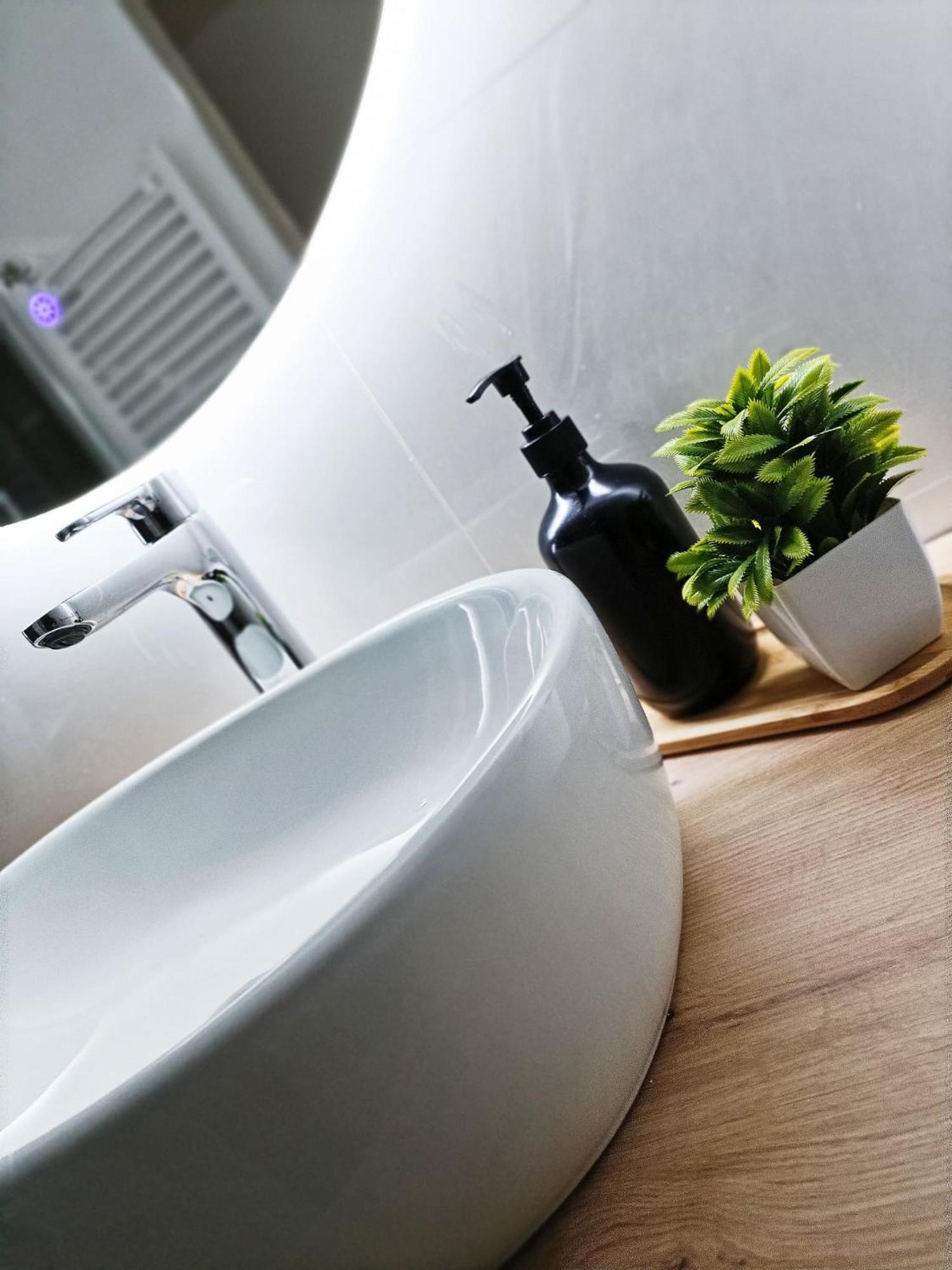 Violeta Suite Madrid Bagian luar foto